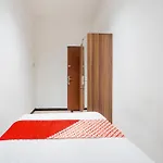 Oyo Life 93978 Wisma Homestay Syariah