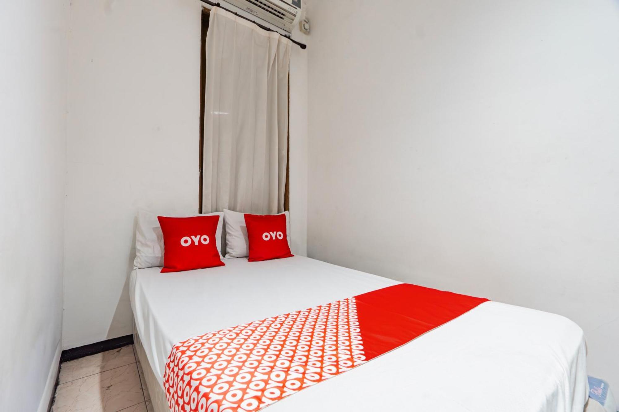 Oyo Life 93978 Syariah Hotel 2*
